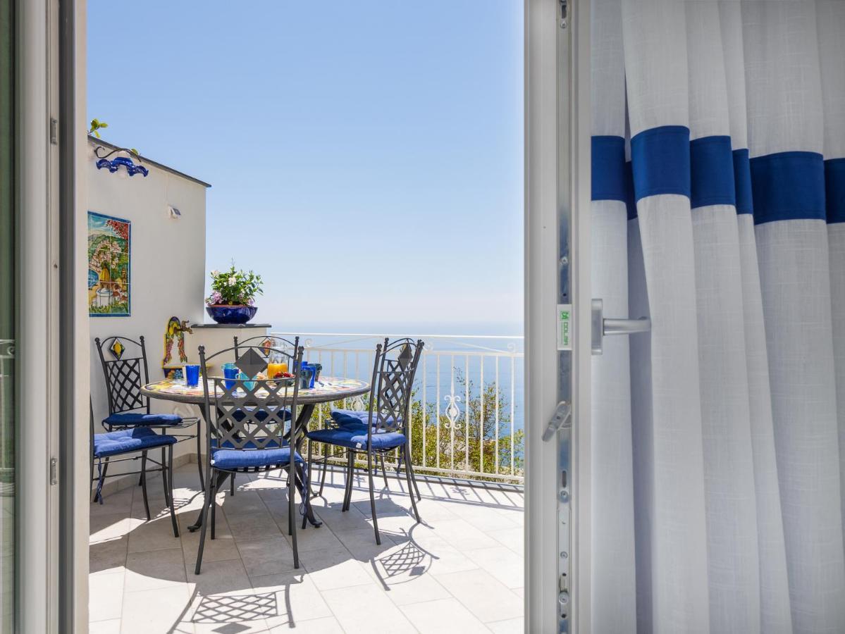 Appartamento Blue Waves - De Vivo Realty Positano Esterno foto
